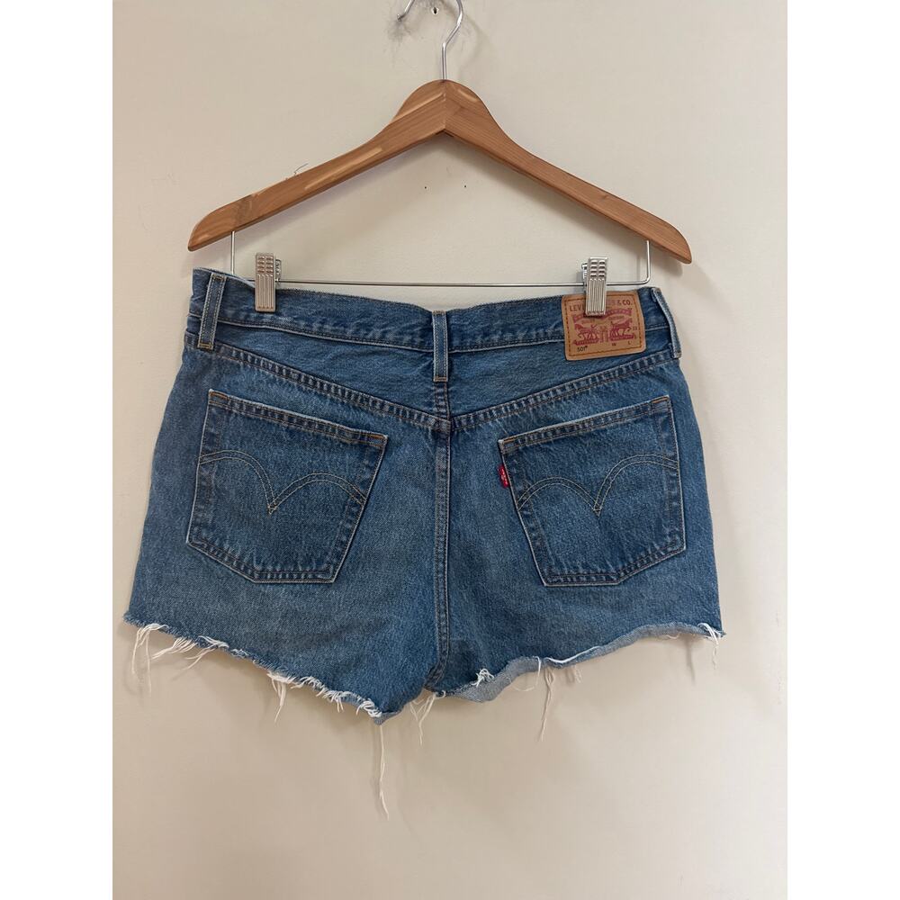 Levi’s 501 High Rise Cutoff Shorts Distressed Boho Classic Festival Size 31 - Picture 2 of 4